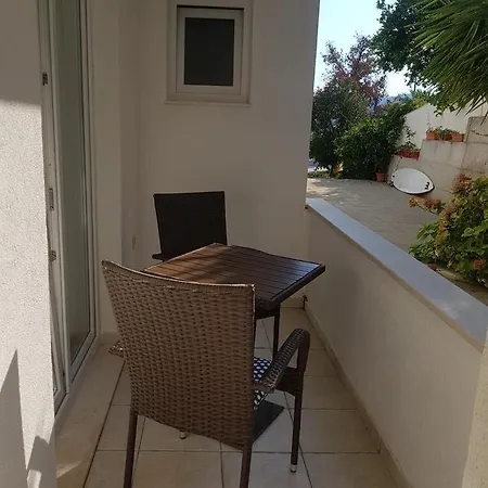 Kuciste Perna 4545b Daire