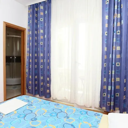 - Perna 4545b Appartement