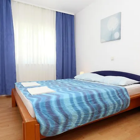 - Perna 4545b Appartement *