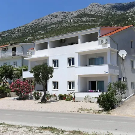- Perna 4545b Appartement