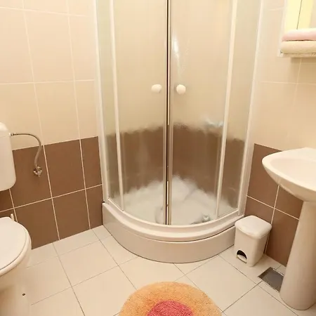 - Perna 4545b Trstenik (Dubrovnik-Neretva)